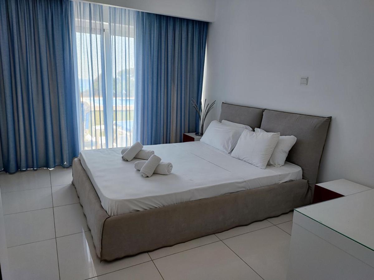 Ocean Suites Luxury Apartments Protaras Esterno foto